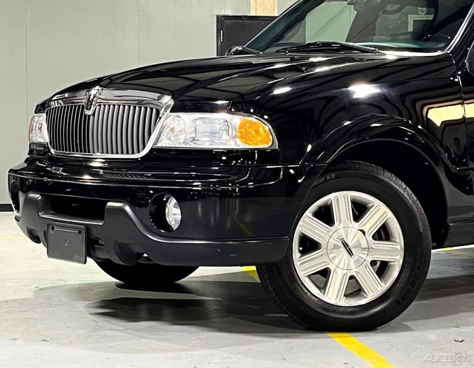 2002 Lincoln Blackwood - Image 2 of 21
