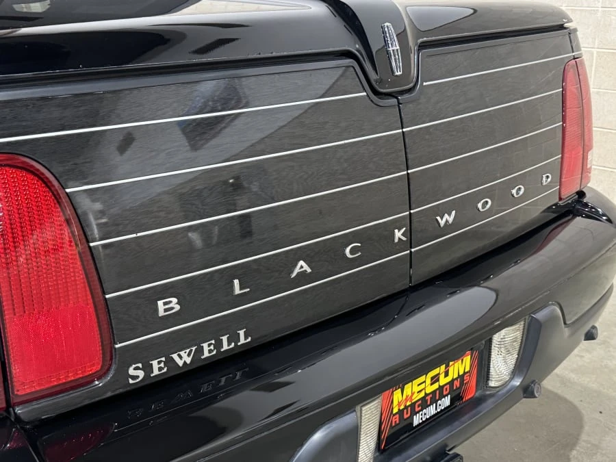 2002 Lincoln Blackwood - Image 4 of 10