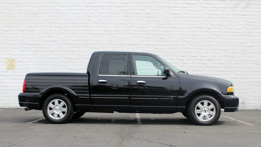 2002 Lincoln Blackwood - Image 2 of 11
