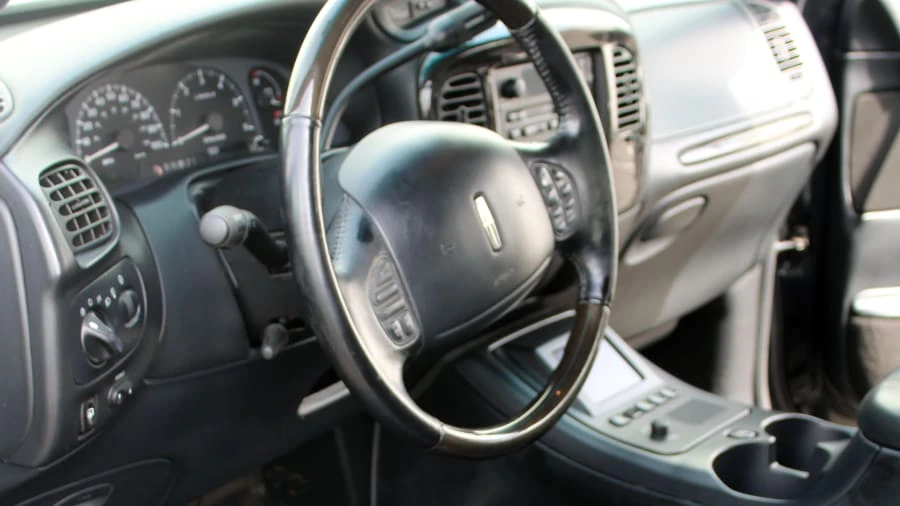 2002 Lincoln Blackwood - Image 4 of 11
