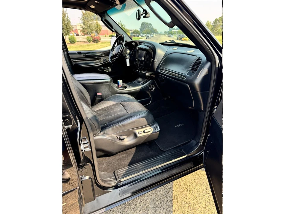 2002 Lincoln Blackwood - Image 6 of 17