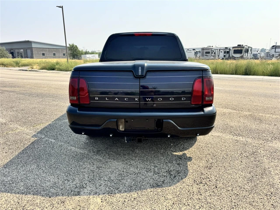 2002 Lincoln Blackwood - Image 5 of 17