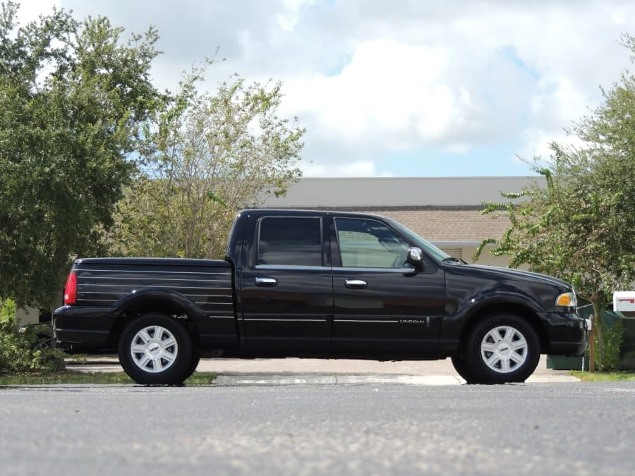 2002 Lincoln Blackwood - Image 2 of 12
