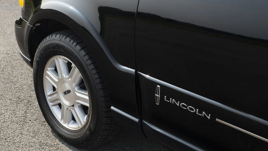 2002 Lincoln Blackwood - Image 8 of 12