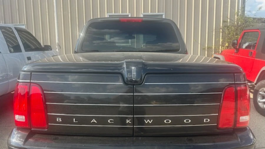 2002 Lincoln Blackwood - Image 13 of 26