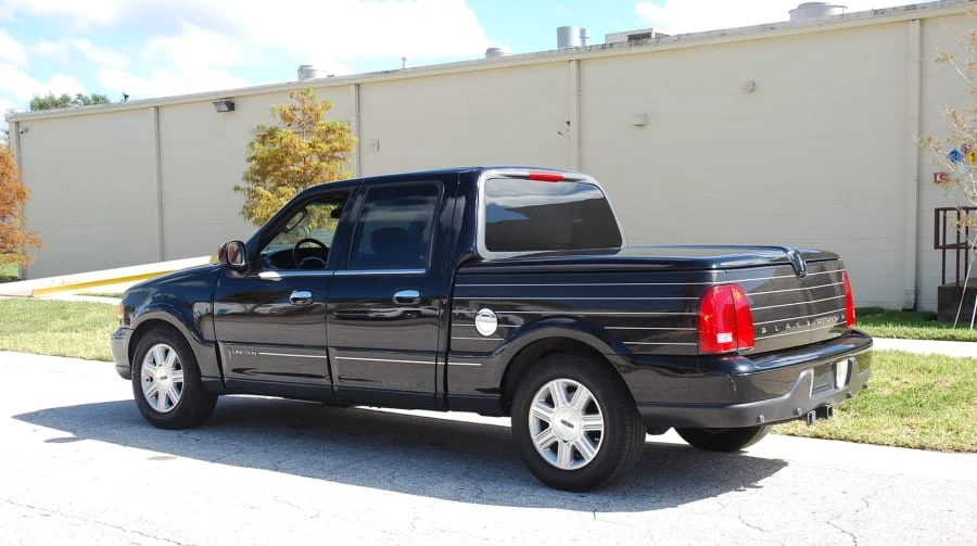 2002 Lincoln Blackwood - Image 2 of 11