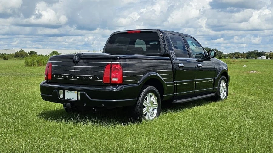 2002 Lincoln Blackwood - Image 6 of 6