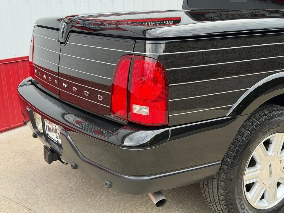 2002 Lincoln Blackwood - Image 3 of 21