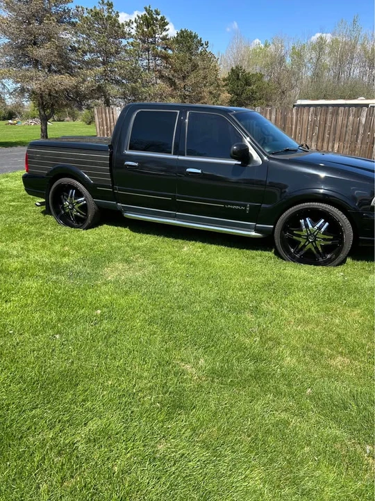 2002 Lincoln Blackwood - Image 5 of 20