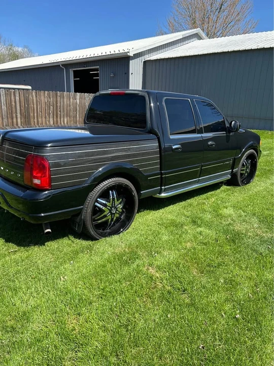 2002 Lincoln Blackwood - Image 3 of 20