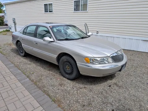 2002 Lincoln Continental CE