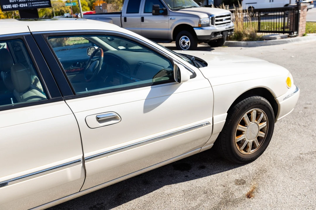 2002 Lincoln Continental 9th Gen - Image 12 of 12