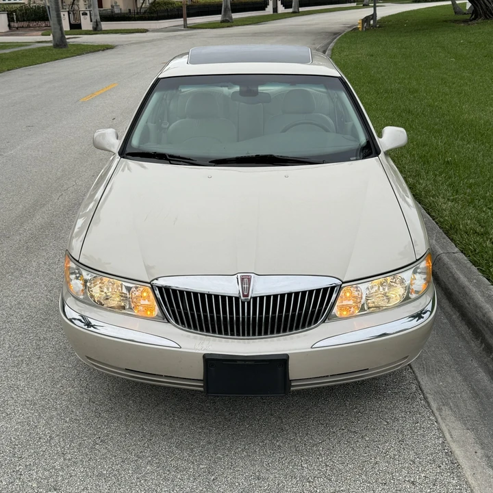 2002 Lincoln Continental 9th Gen - Image 4 of 12