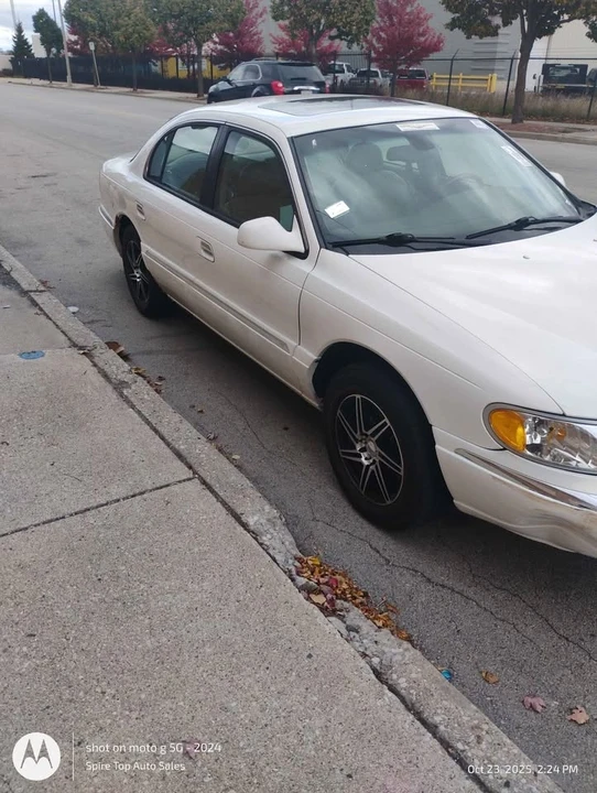 2002 Lincoln Continental 9th Gen - Image 2 of 5