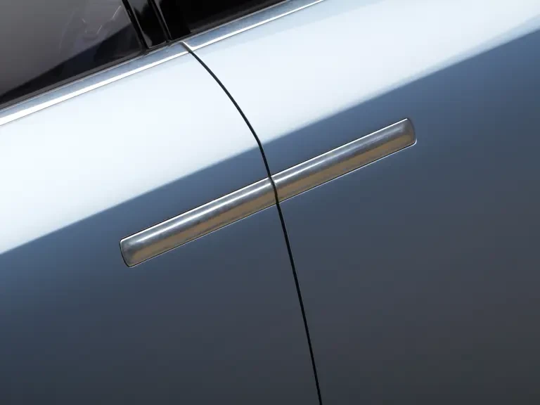 2002 Lincoln Continental 9th Gen - Image 10 of 13