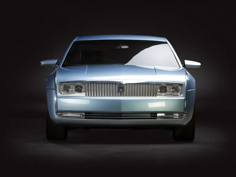 2002 Lincoln Continental 9th Gen - Image 5 of 13