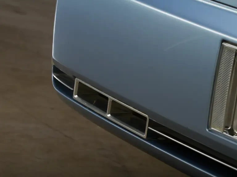 2002 Lincoln Continental 9th Gen - Image 13 of 13