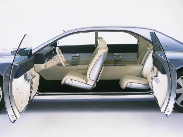 2002 Lincoln Continental 9th Gen - Image 15 of 17