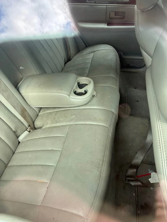 2002 Lincoln Continental 9th Gen - Image 5 of 5
