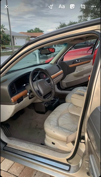 2002 Lincoln Continental 9th Gen - Image 2 of 6