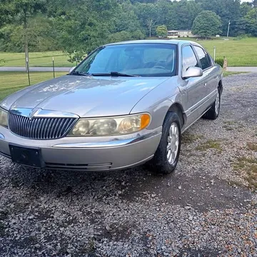 2002 Lincoln Continental Executive Sedan 4D