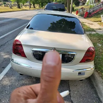 2002 Lincoln Continental Executive Sedan 4D