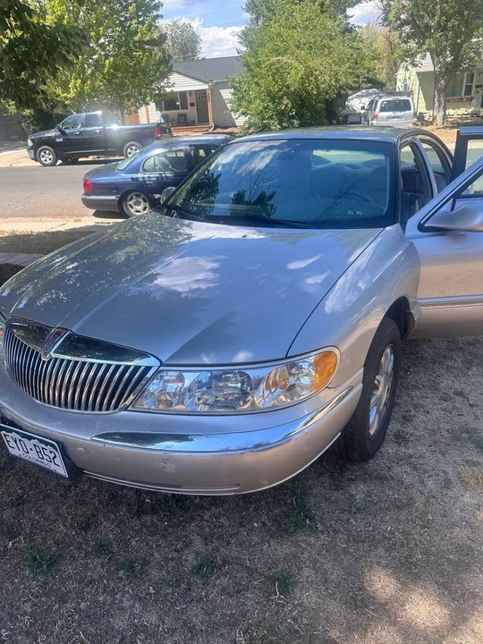 2002 Lincoln Continental 9th Gen - Image 7 of 8