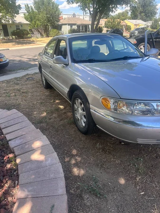 2002 Lincoln Continental 9th Gen - Image 4 of 8