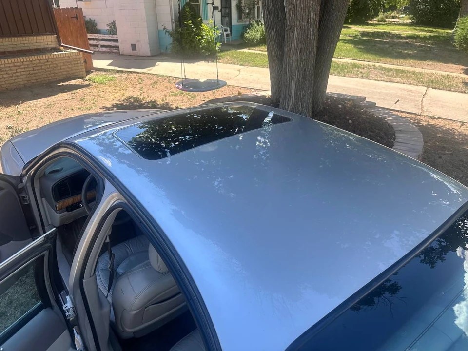 2002 Lincoln Continental 9th Gen - Image 3 of 8