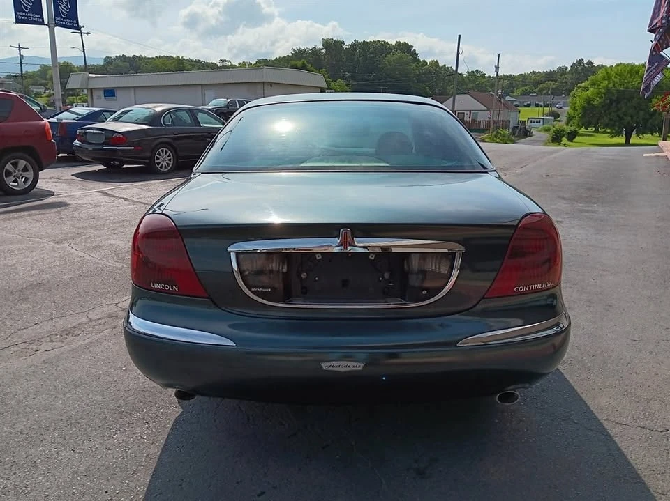2002 Lincoln Continental 9th Gen - Image 3 of 9
