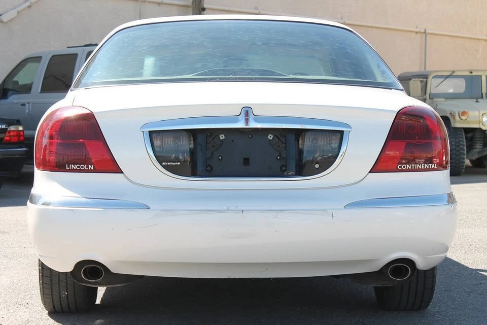 2002 Lincoln Continental 9th Gen - Image 6 of 20