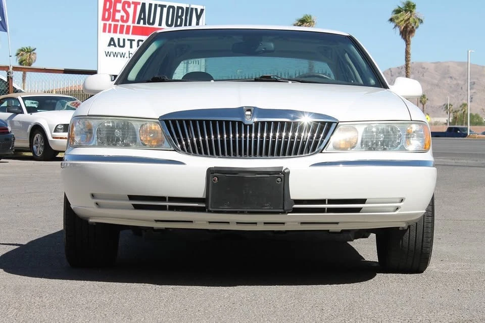2002 Lincoln Continental 9th Gen - Image 2 of 20