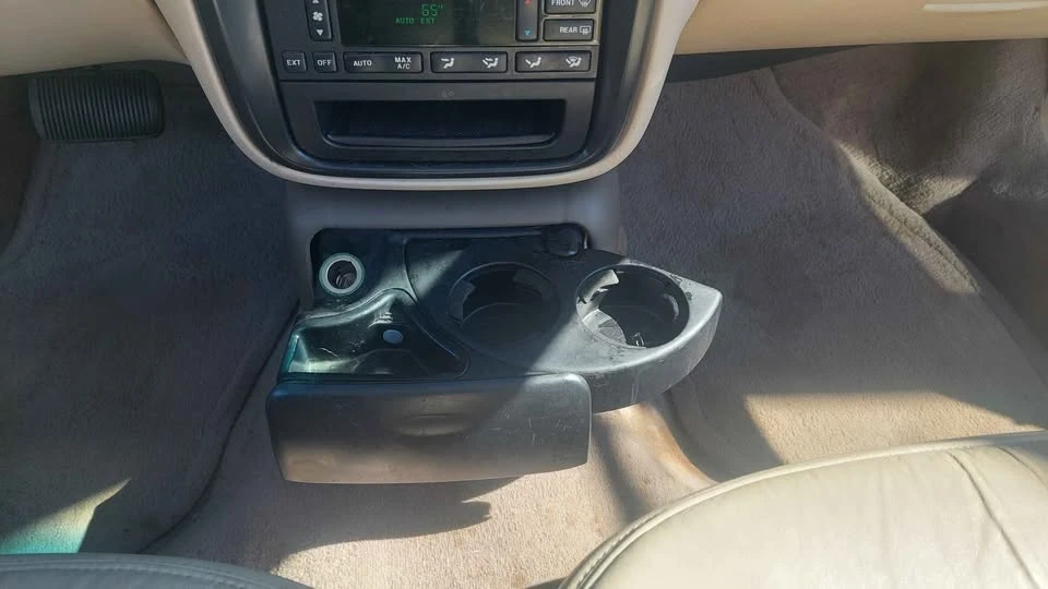 2002 Lincoln Continental 9th Gen - Image 14 of 20