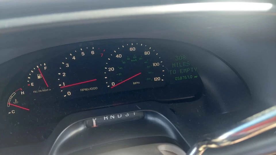 2002 Lincoln Continental 9th Gen - Image 18 of 20