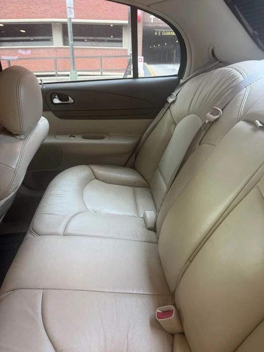 2002 Lincoln Continental 9th Gen - Image 13 of 18