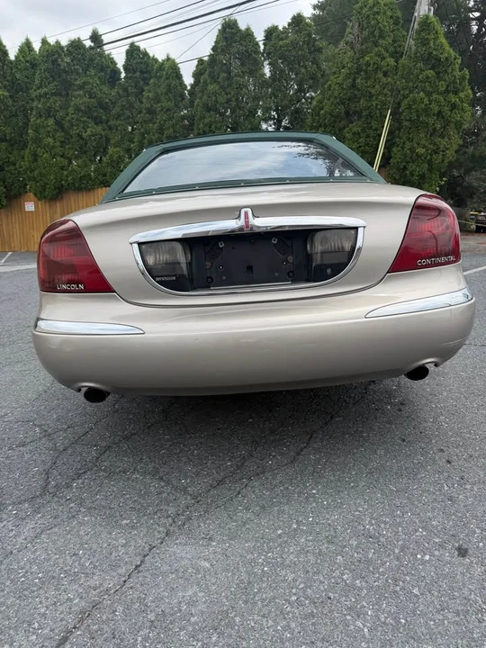 2002 Lincoln Continental 9th Gen - Image 7 of 18