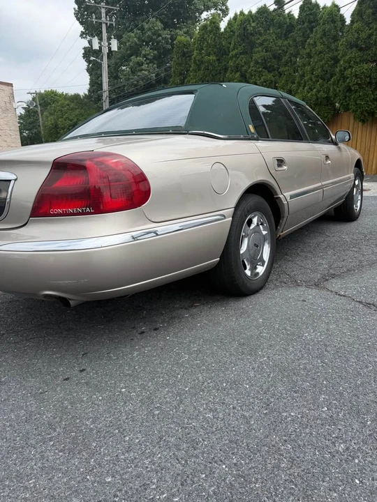 2002 Lincoln Continental 9th Gen - Image 6 of 18