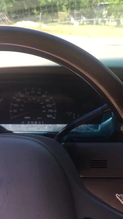 2002 Lincoln Continental 9th Gen - Image 5 of 5