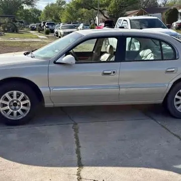 2002 Lincoln Continental Sedan 4D