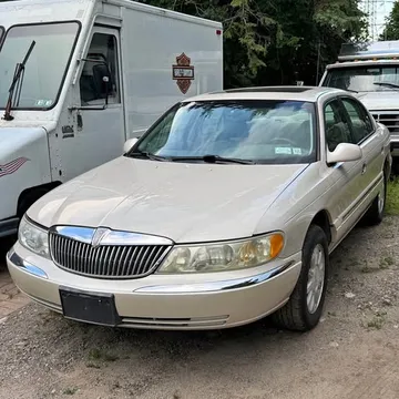 2002 Lincoln Continental Sedan 4D