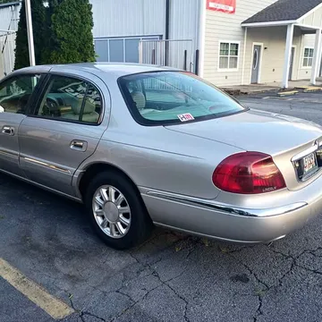 2002 Lincoln Continental