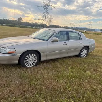 2002 Lincoln Continental Sedan 4D