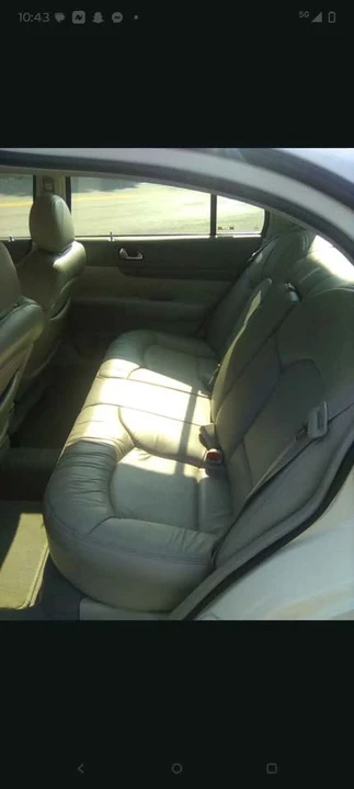 2002 Lincoln Continental 9th Gen - Image 2 of 10