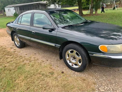 2002 Lincoln Continental Sedan 4D