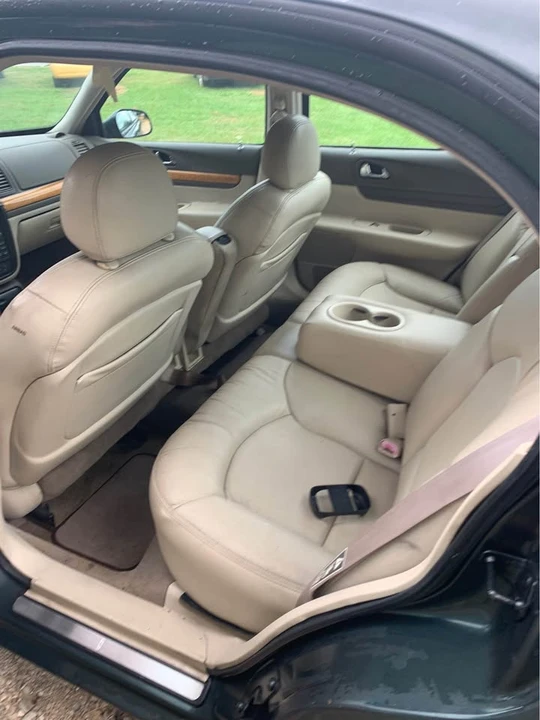 2002 Lincoln Continental 9th Gen - Image 5 of 7