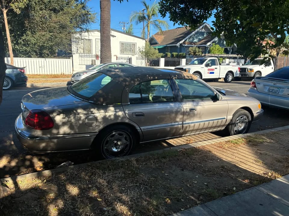 2002 Lincoln Continental 9th Gen - Image 11 of 11
