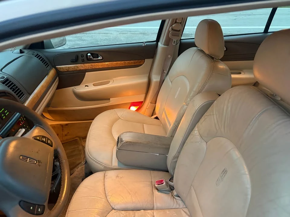 2002 Lincoln Continental 9th Gen - Image 5 of 7