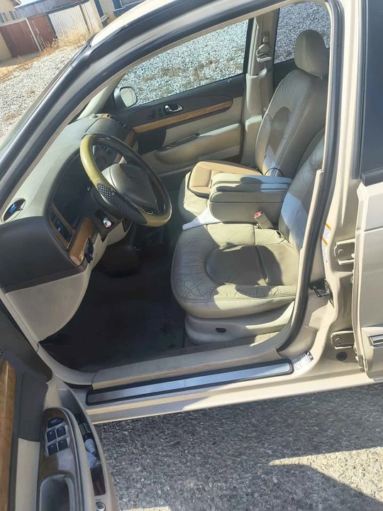 2002 Lincoln Continental 9th Gen - Image 2 of 7