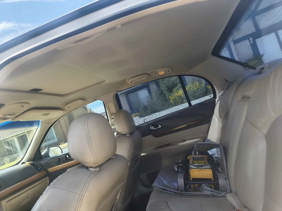 2002 Lincoln Continental 9th Gen - Image 3 of 7