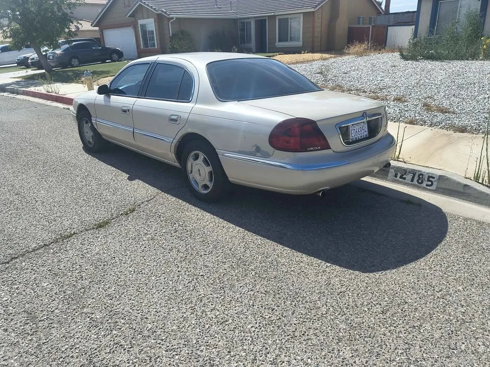 2002 Lincoln Continental 9th Gen - Image 7 of 7